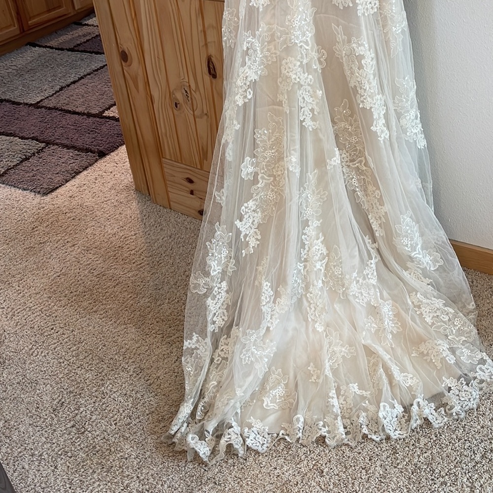 Sophia Tolli light gold/ ivory wedding dress - Picture 4 of 6